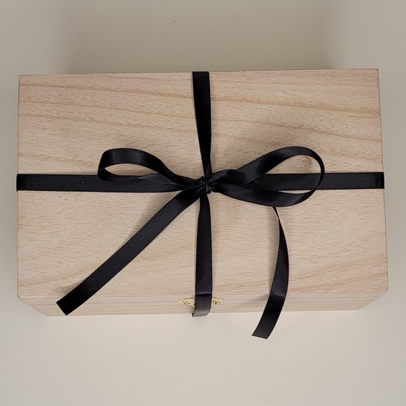 Bulleit Bourbon Whiskey Tumbler Glass gift set - Picture 5 of 15